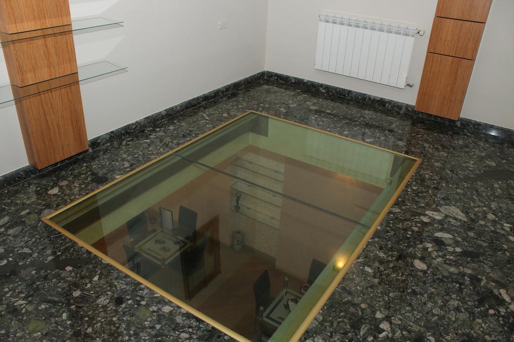 Art Hotel Єреван Екстер'єр фото